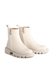 Adela Boot
