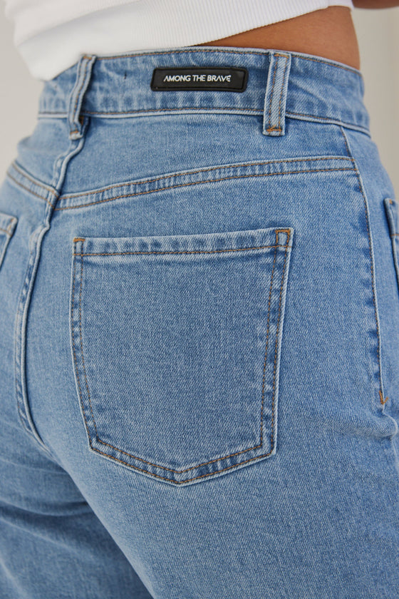 Zoey Wide Leg Pocket Jean