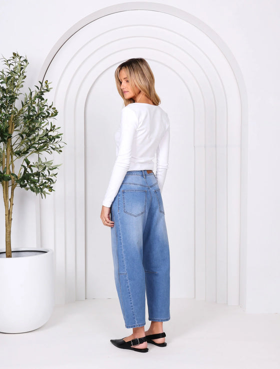 Toni Barrel Jeans