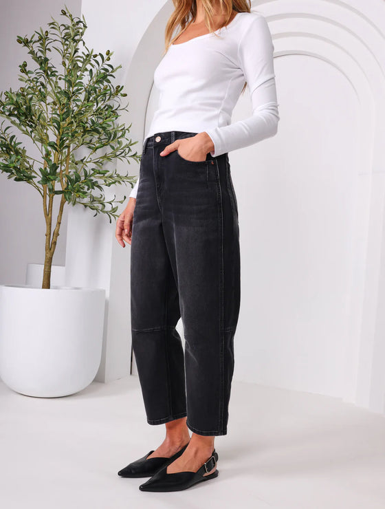 Toni Barrel Jeans