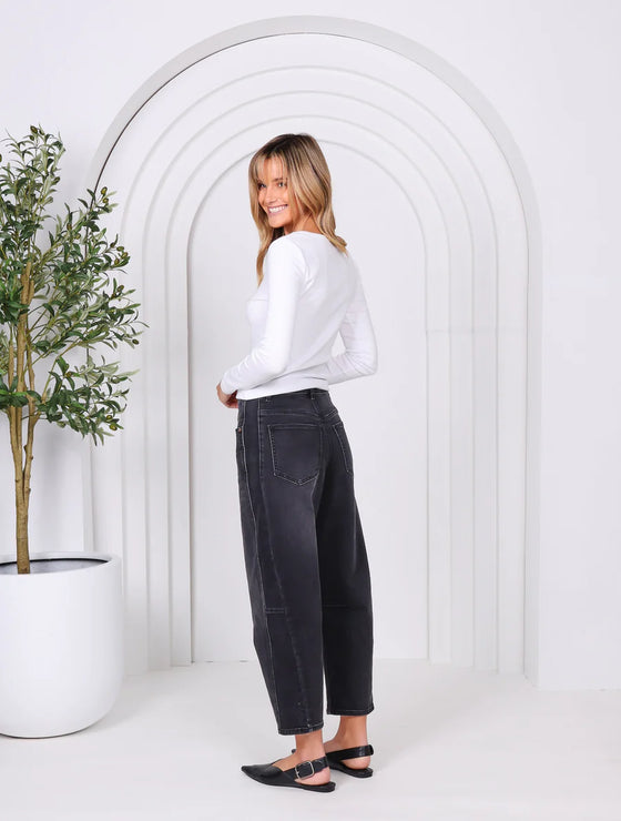 Toni Barrel Jeans