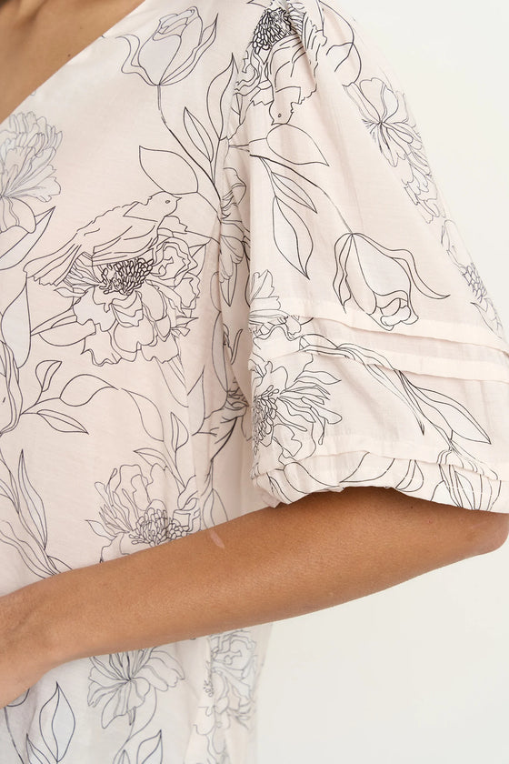 Recall Ivory Sketch Floral Pleat Sleeve Crew Top