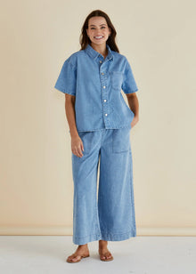  Saffra Relax Leg Jean